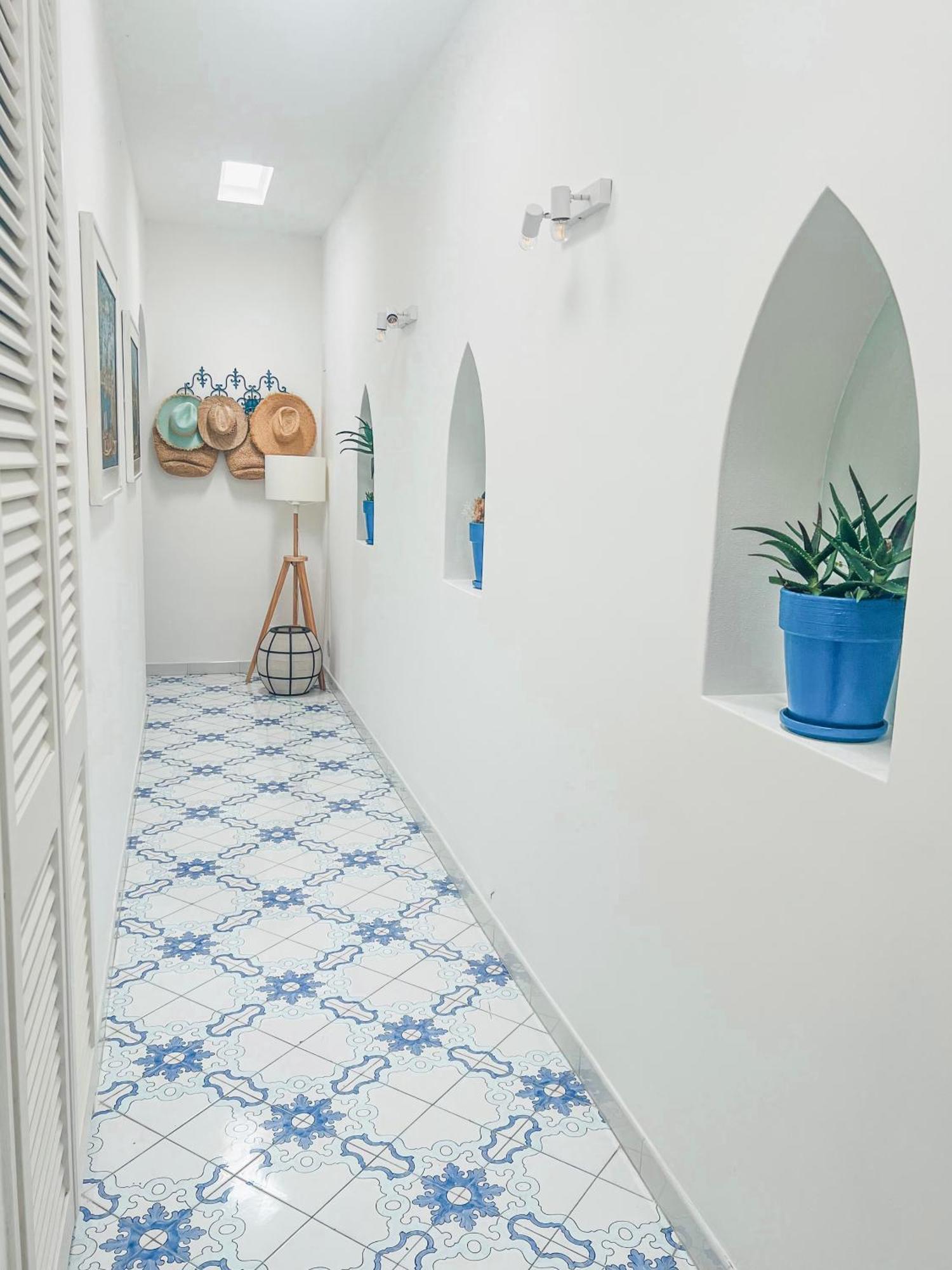 Casa vacanze Michela, 2br, 2bt, Amazing Patio, Jacuzzi, Newly Renovated Capri