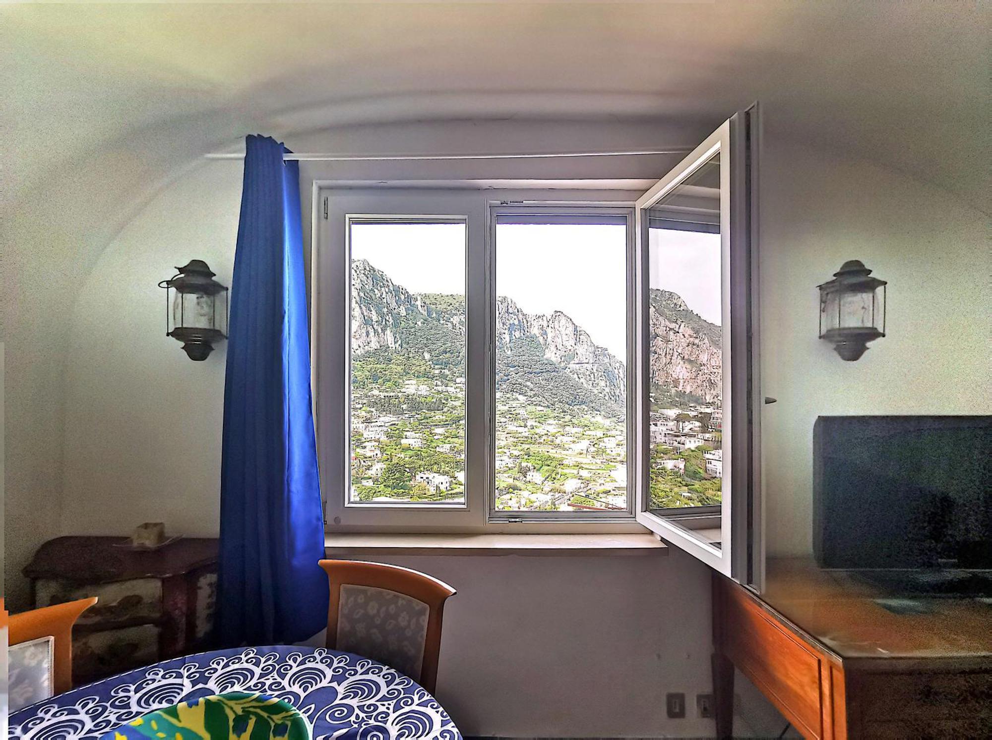 Apartment Panoramico In Piazzetta Capri