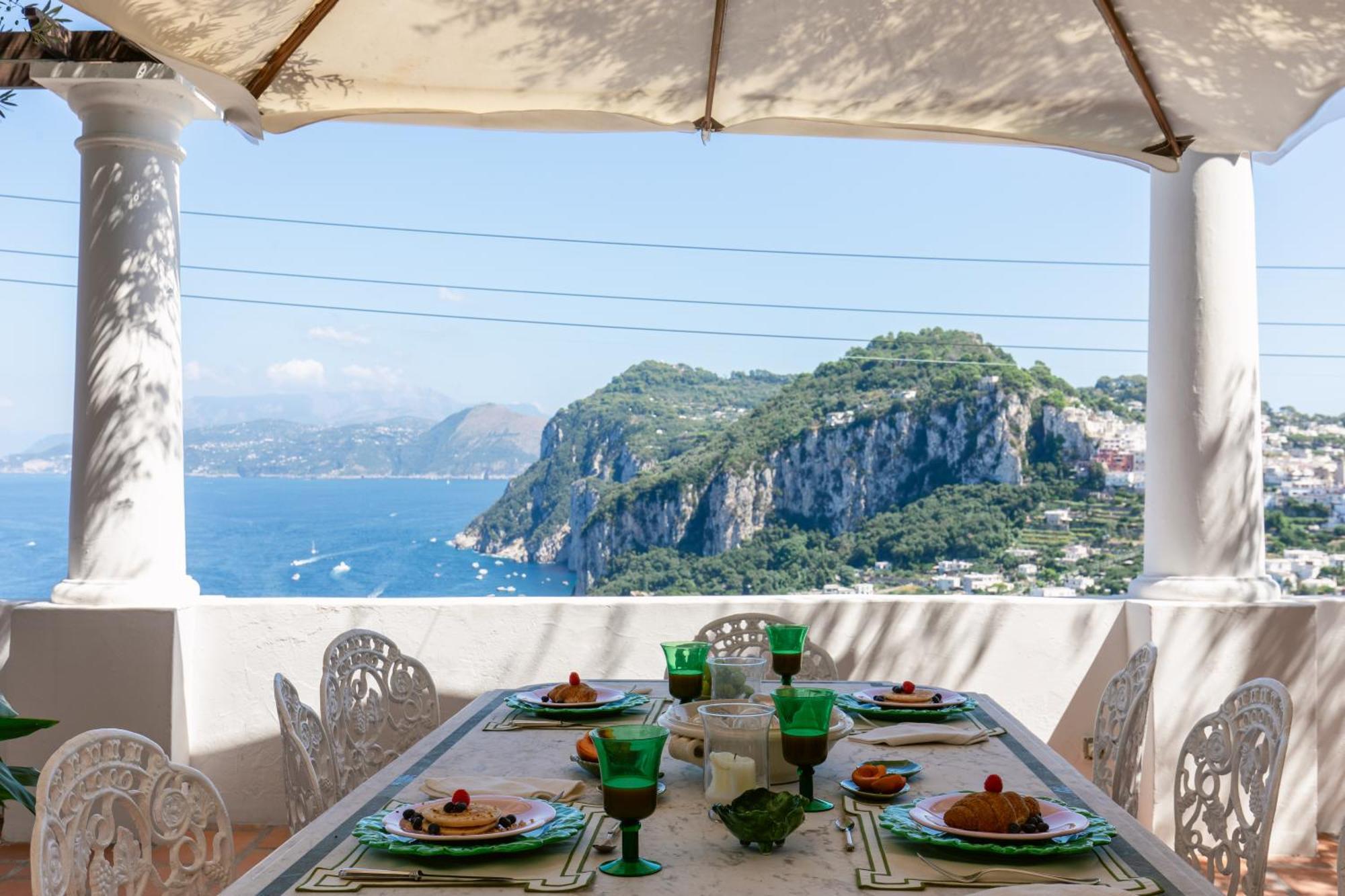 Ginestra By Elite * Capri