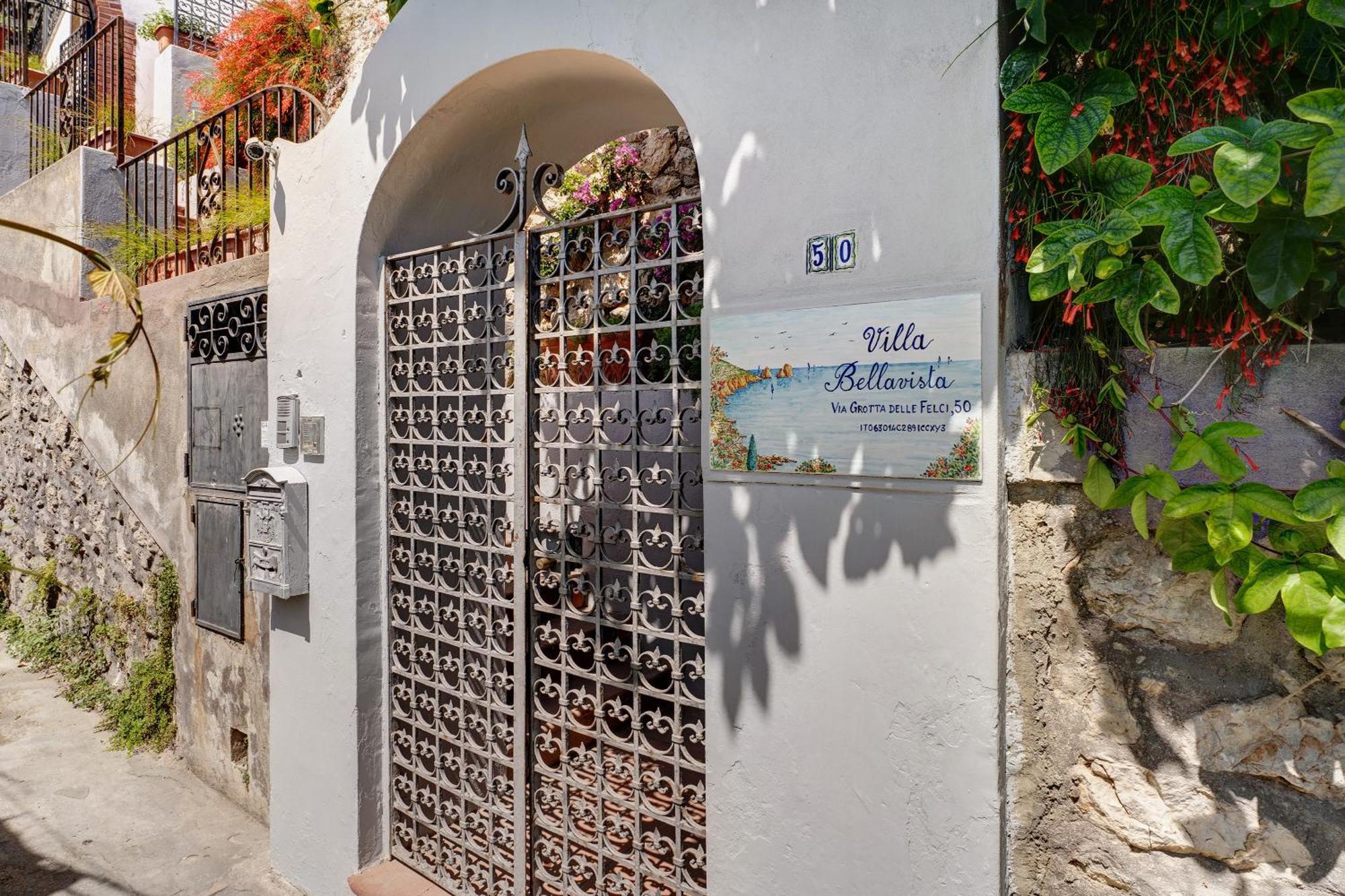 Bella Vista