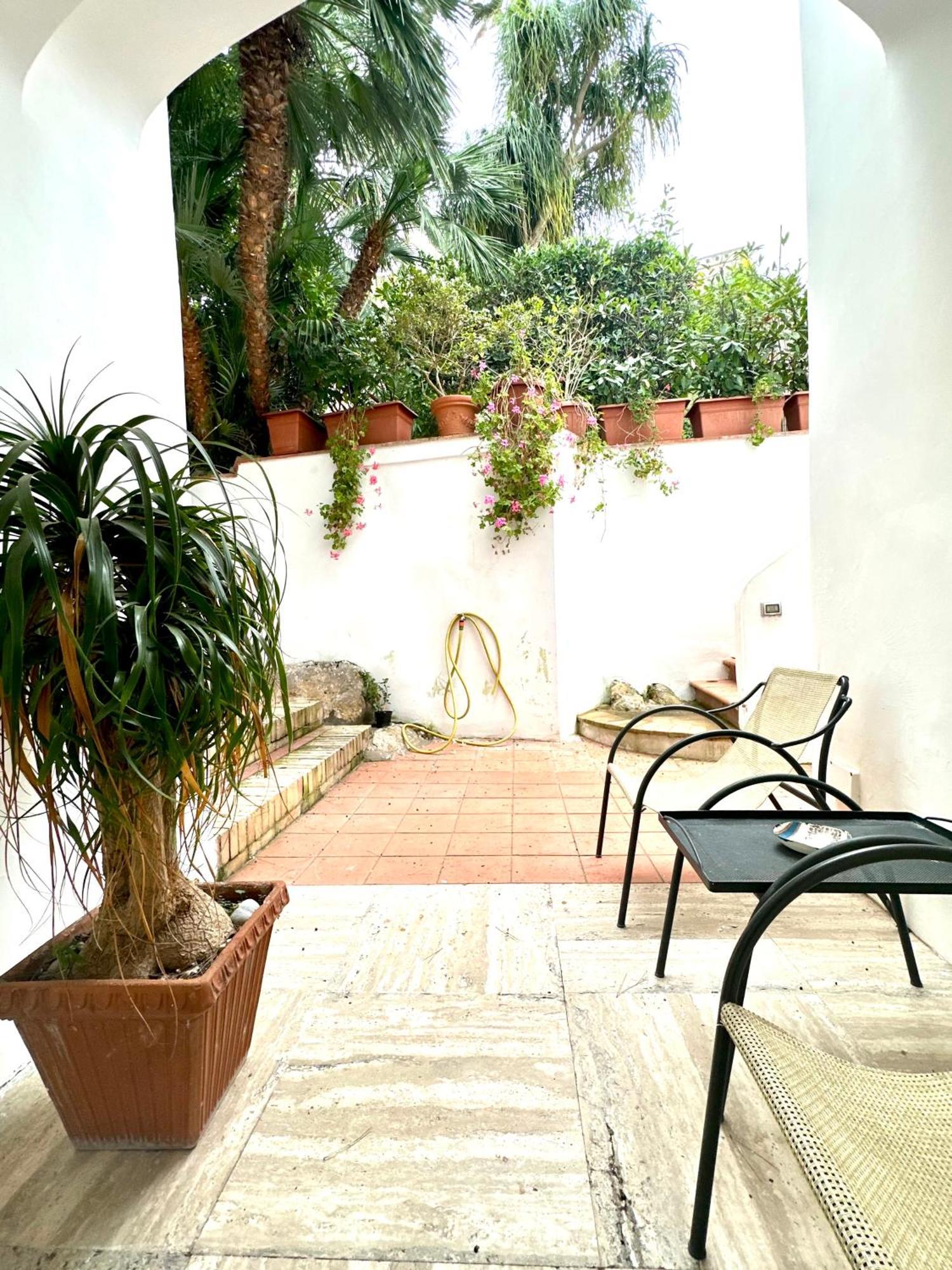Casa Monetti By Caprirooms * Capri