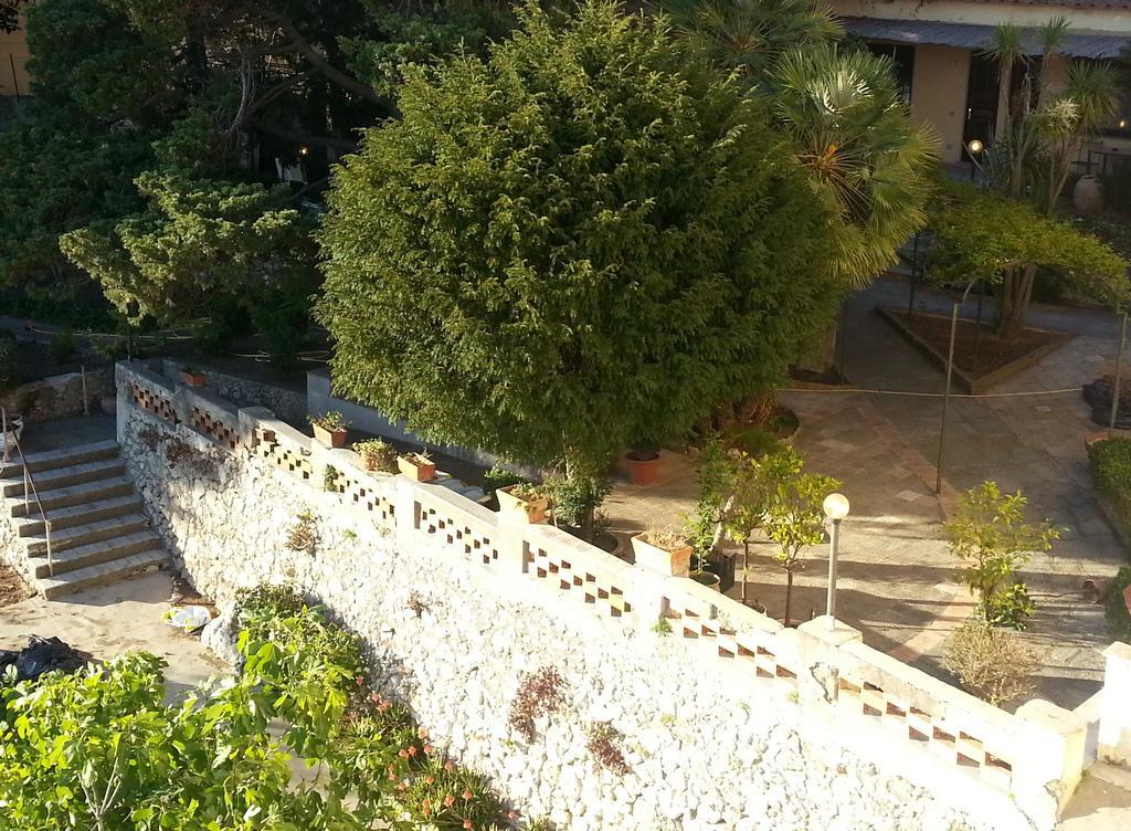 Helios Hotel