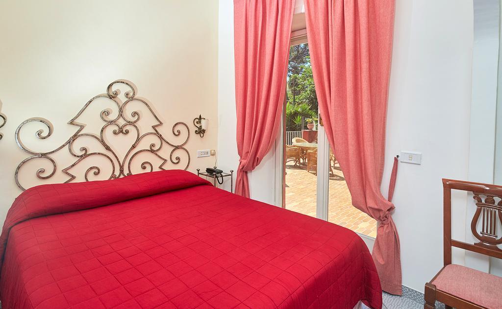Palatium Mari Capri