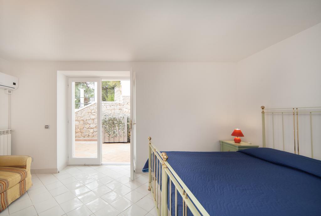 Villacore Capri