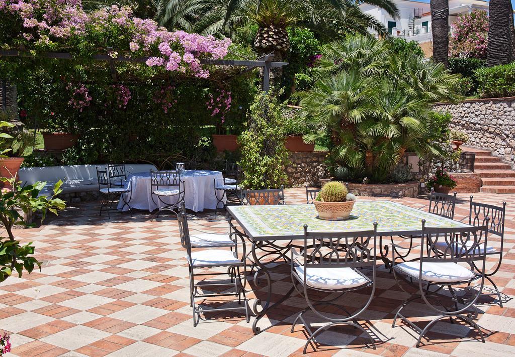 Camerelle Villa *