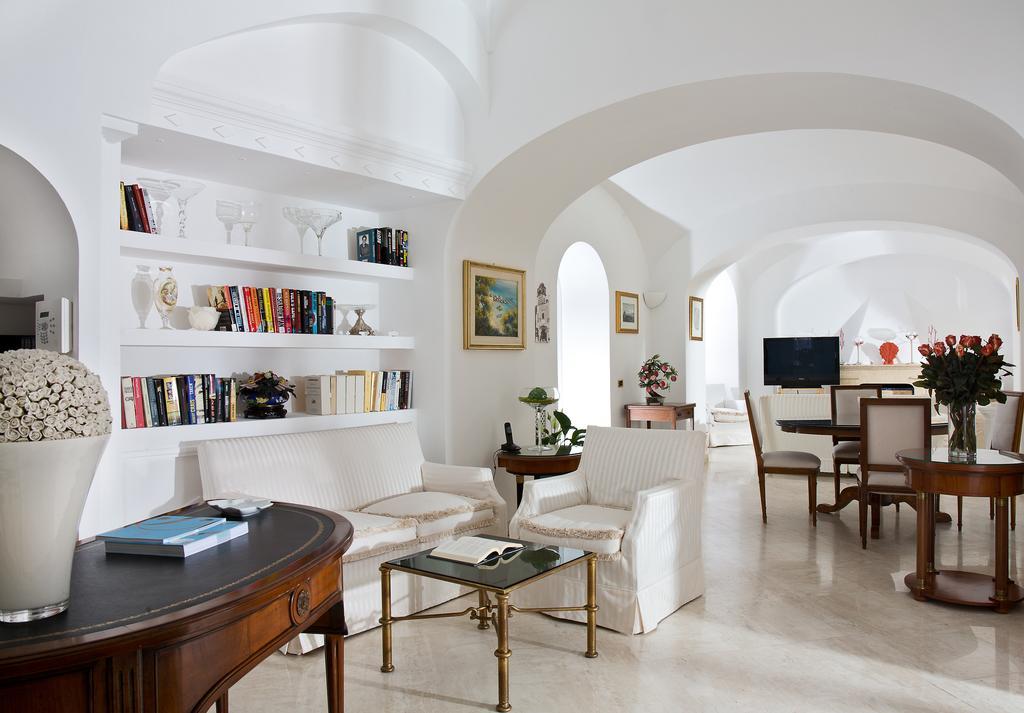 Camerelle Villa