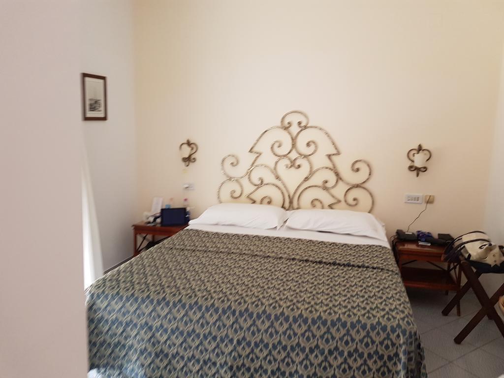 Palatium Mari Hotel 3*