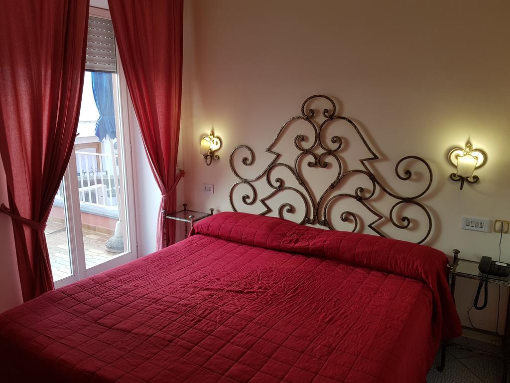 Palatium Mari Hotel