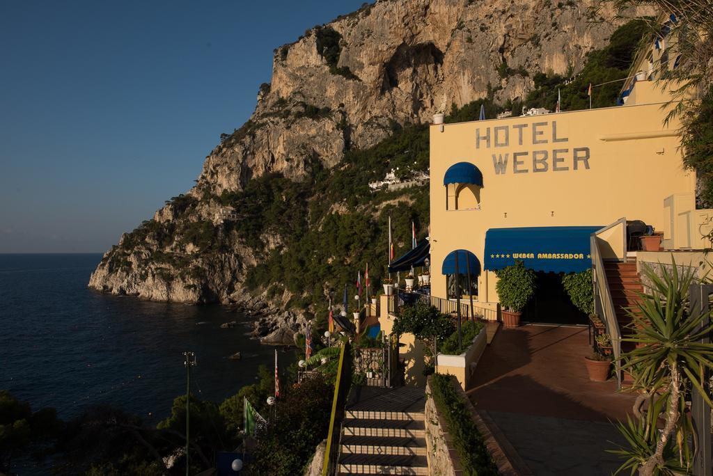 Weber Ambassador Hotel