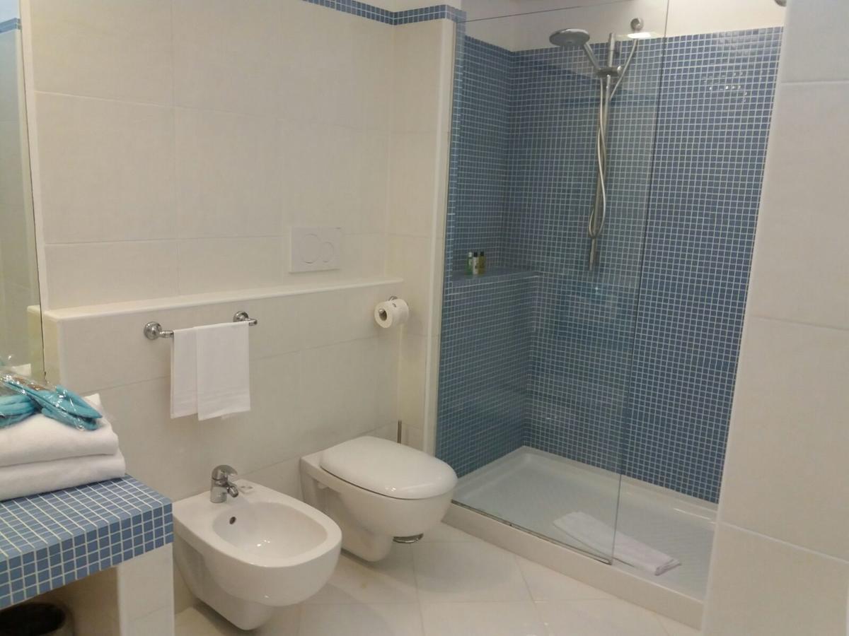 Helios Hotel 3*