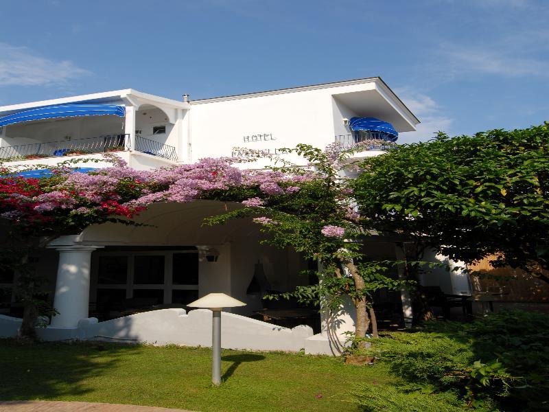 Pazziella Garden & Hotel