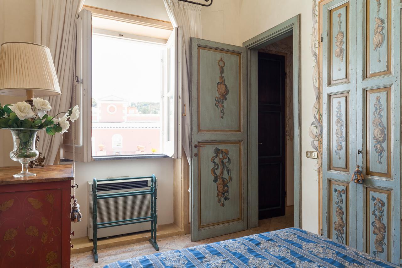 Casa Raiola By Caprirooms * Capri
