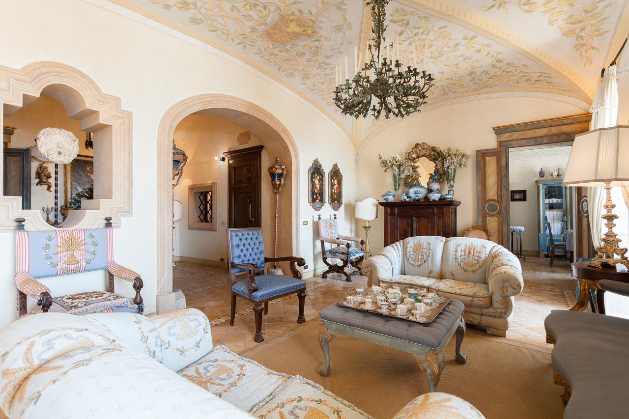 Apartment Casa Raiola By Caprirooms *