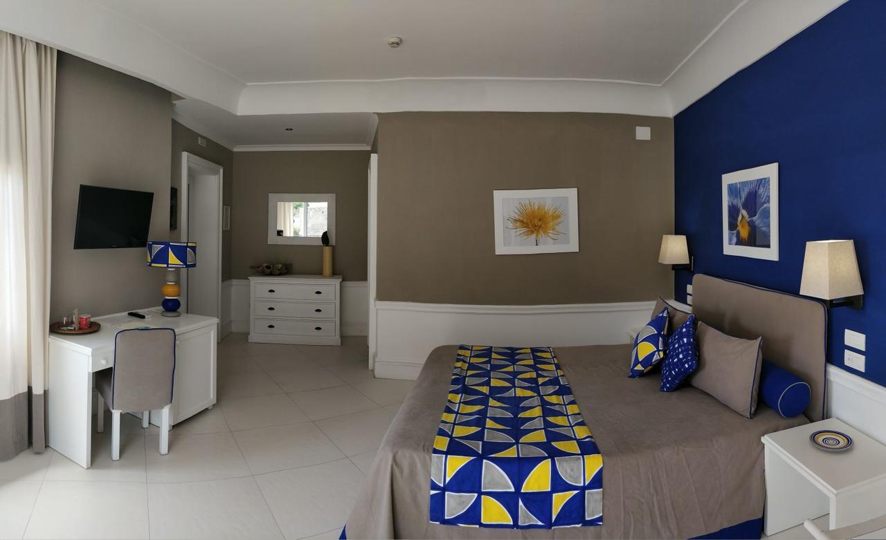 Della Piccola Marina Hotel 4*