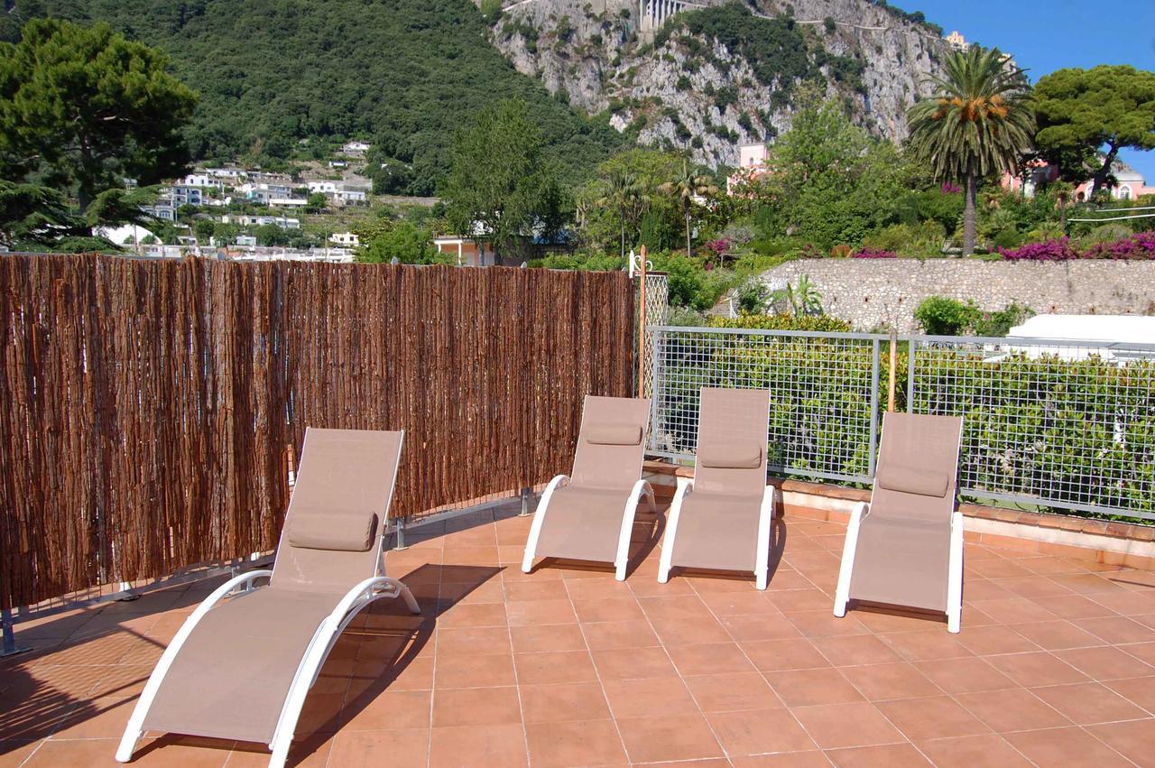 Acomodação com café da manhã  La Terrazza Sul Mare Capri