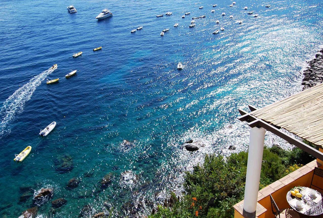 Acomodação com café da manhã  La Terrazza Sul Mare Capri