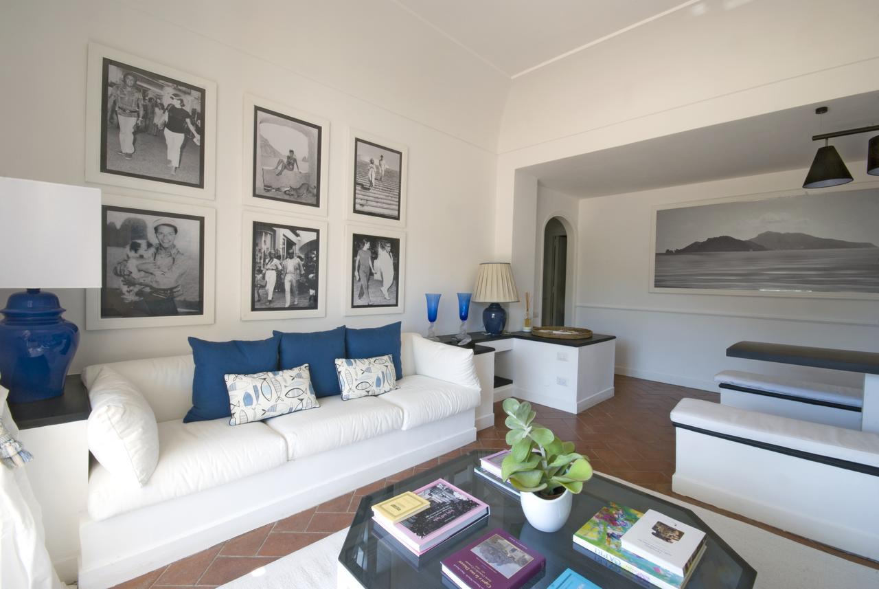 Daire Carthusia Capri