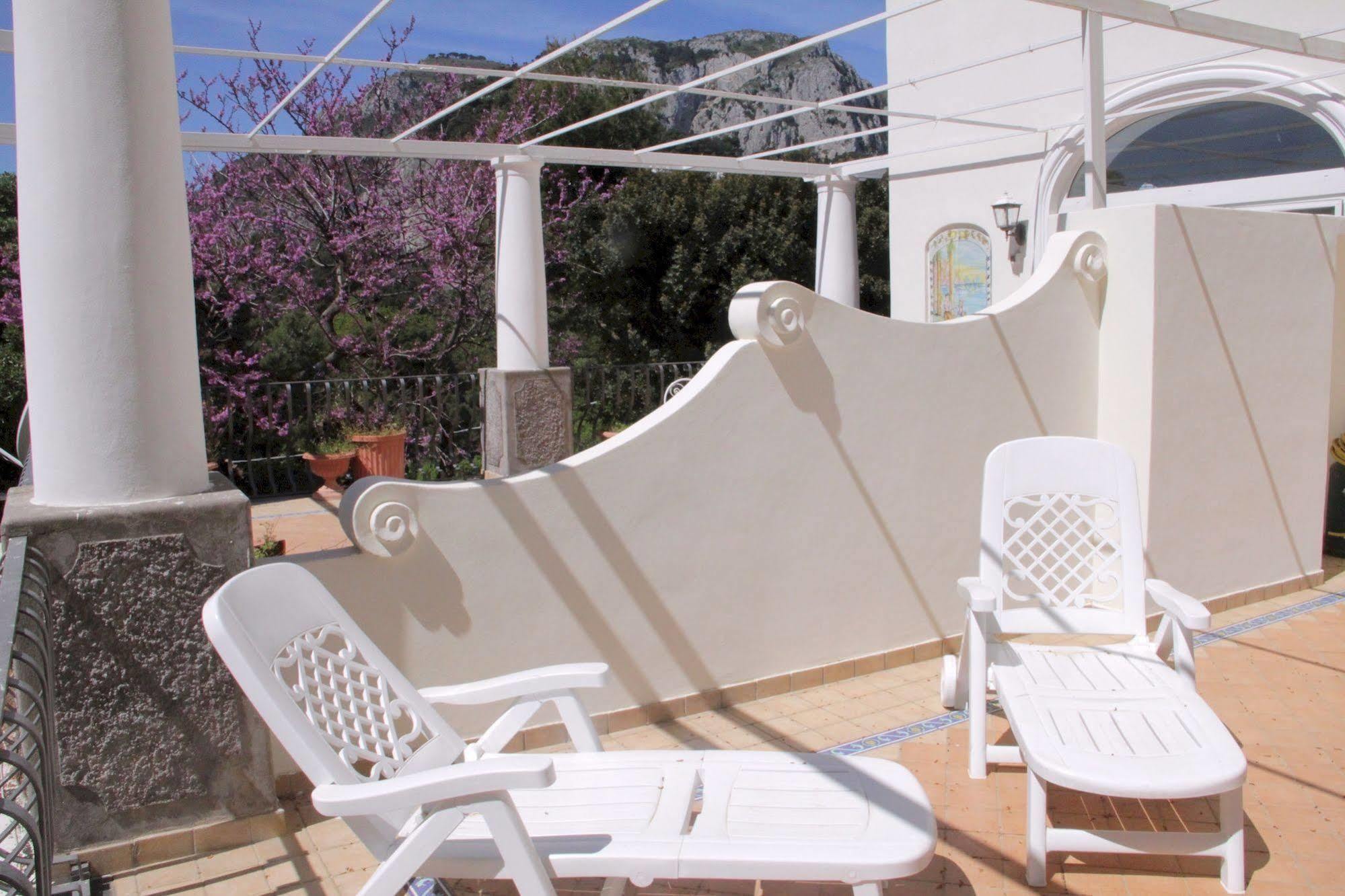 Capri Apartments Apartment
