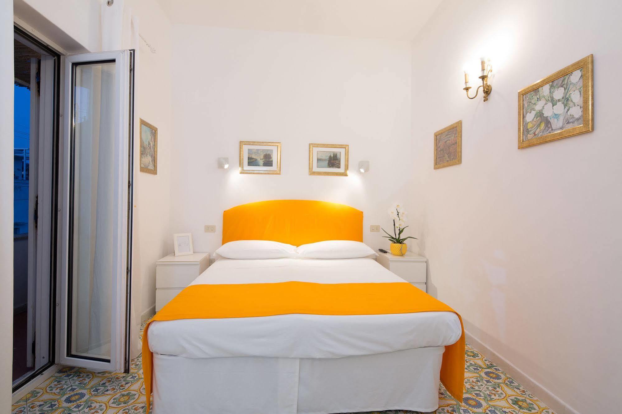 Marlin Affittacamere Capri