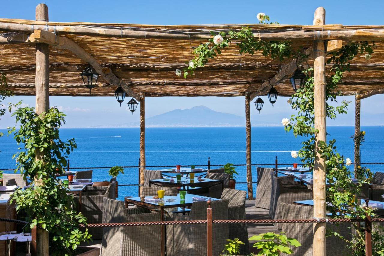 Marina Hotel