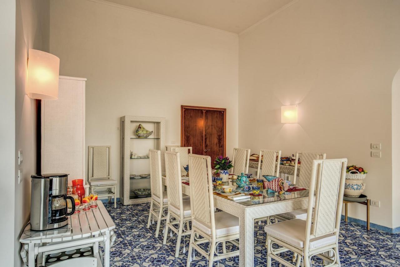Olga Luxury 2* Capri
