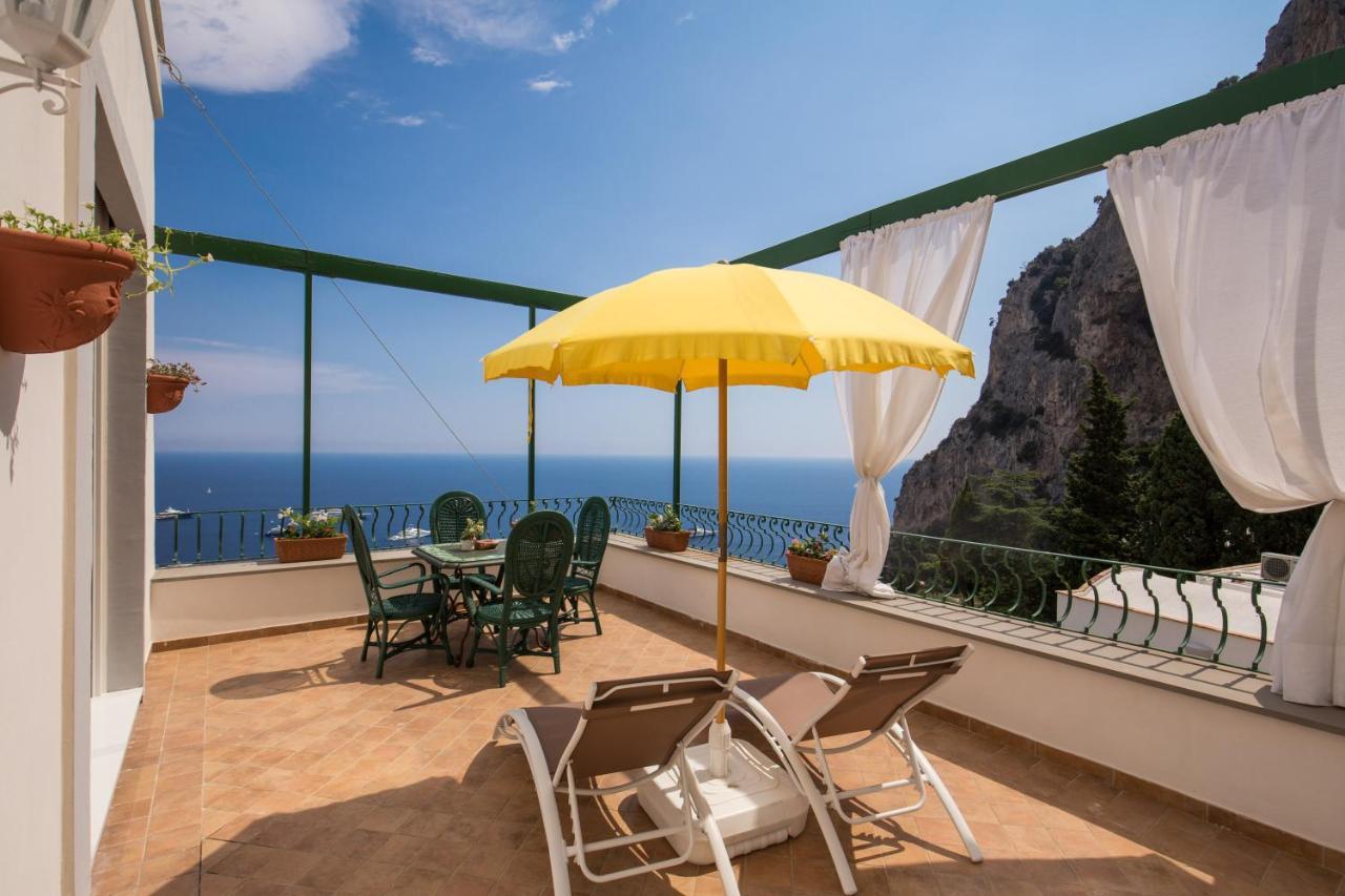 Olga Luxury 2* Capri