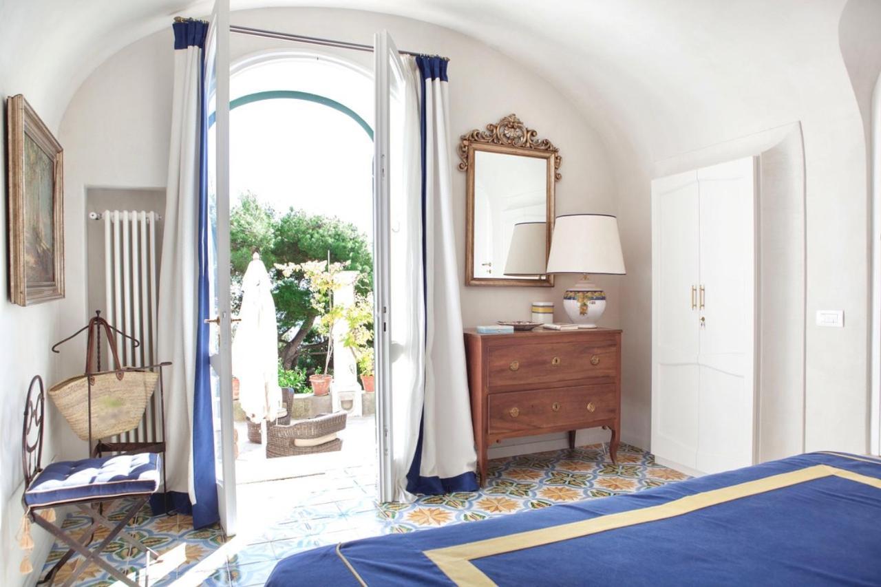 Marina Villa Capri