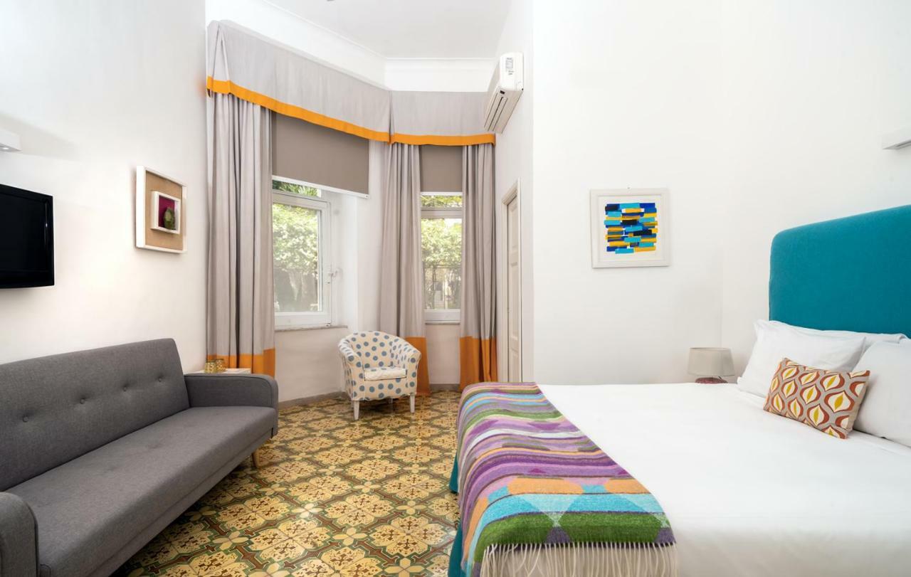 Helios Hotel