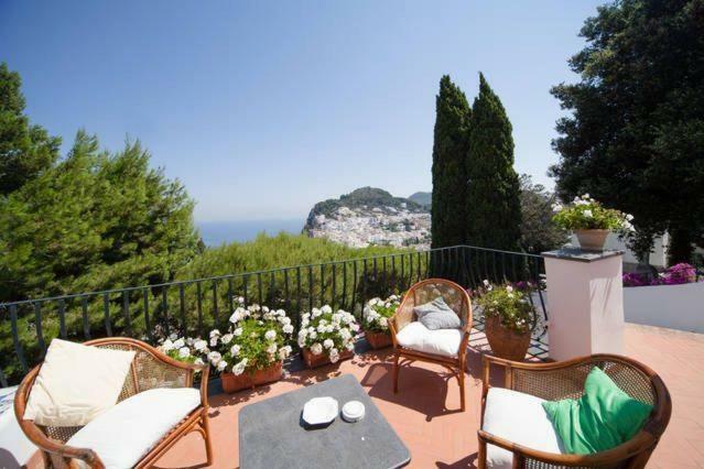 Shangri La Capri