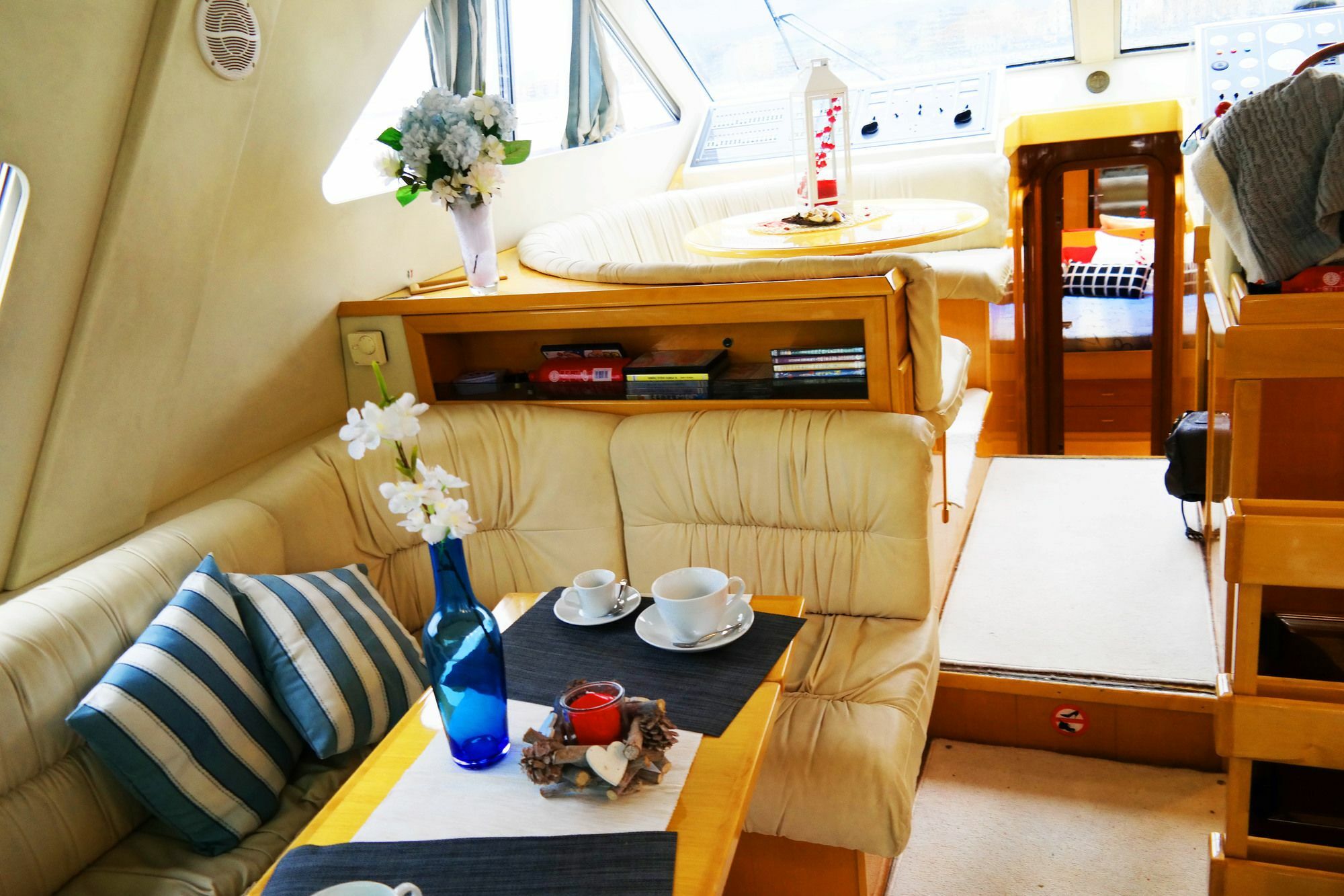 Yacht Botel 3*