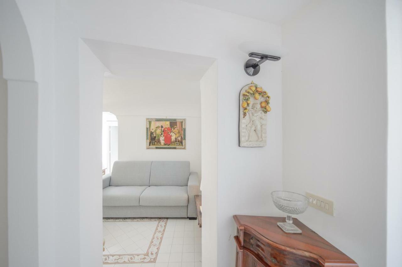 Tragara 12c Art House, Apartment Capri