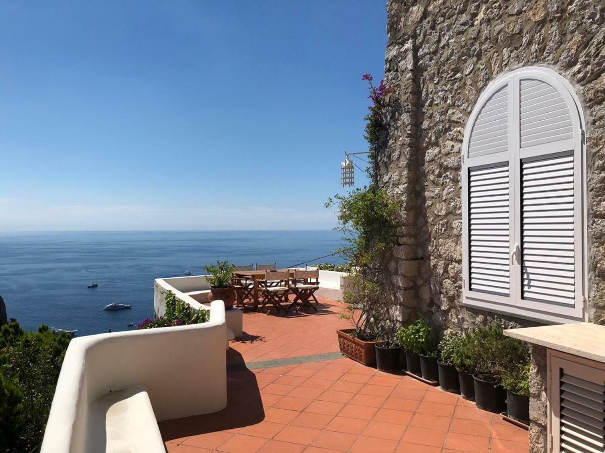 Le Tuie Villa