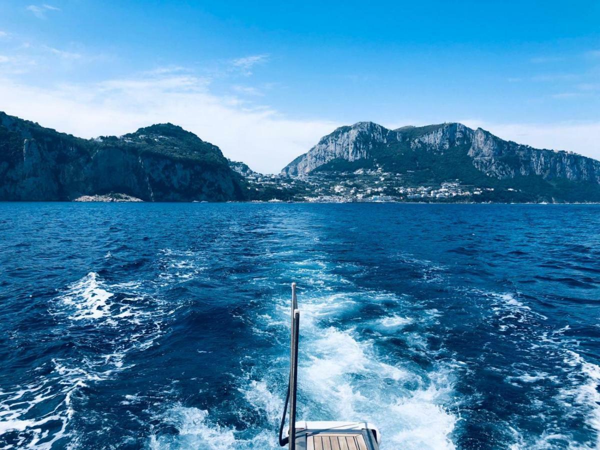 Botel Yacht Capri
