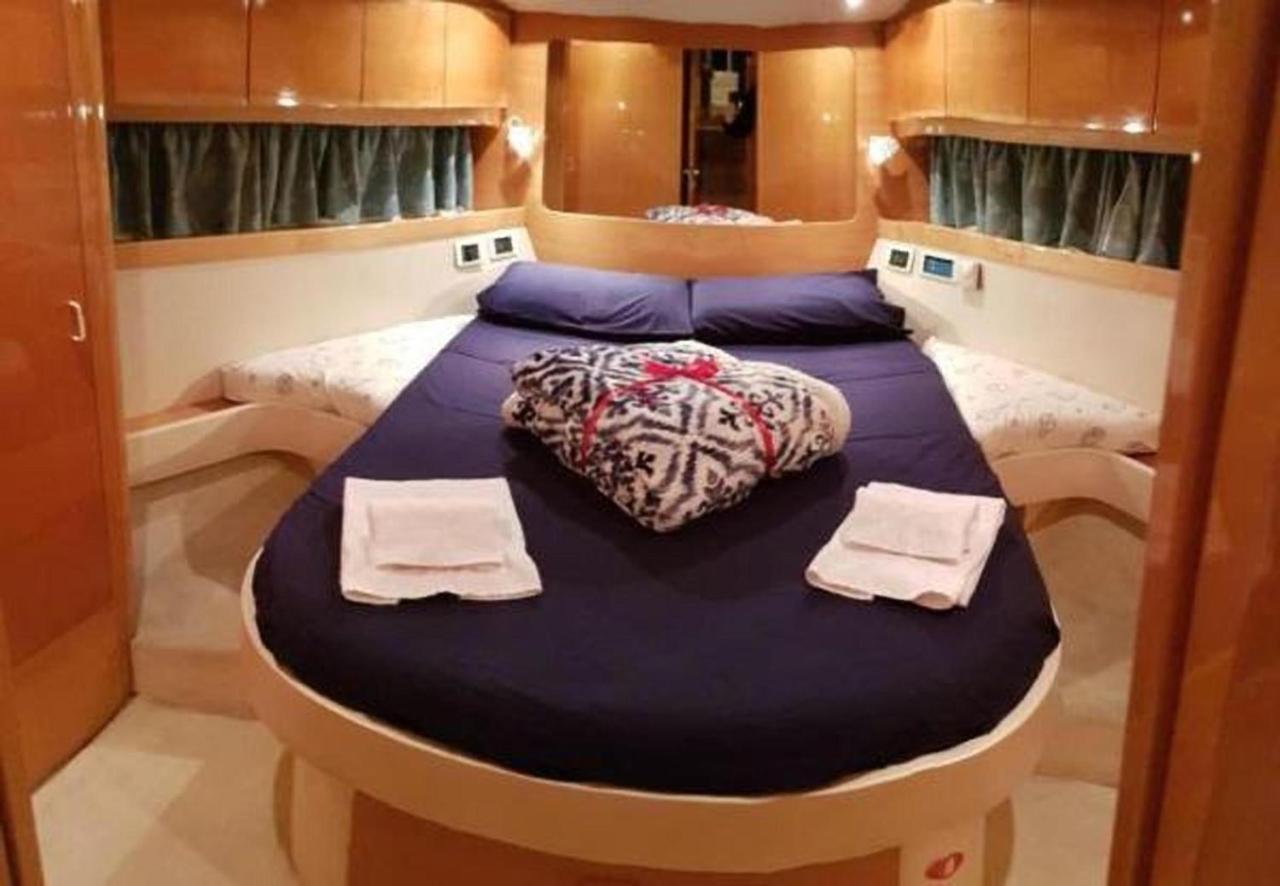 Yacht 3* Capri