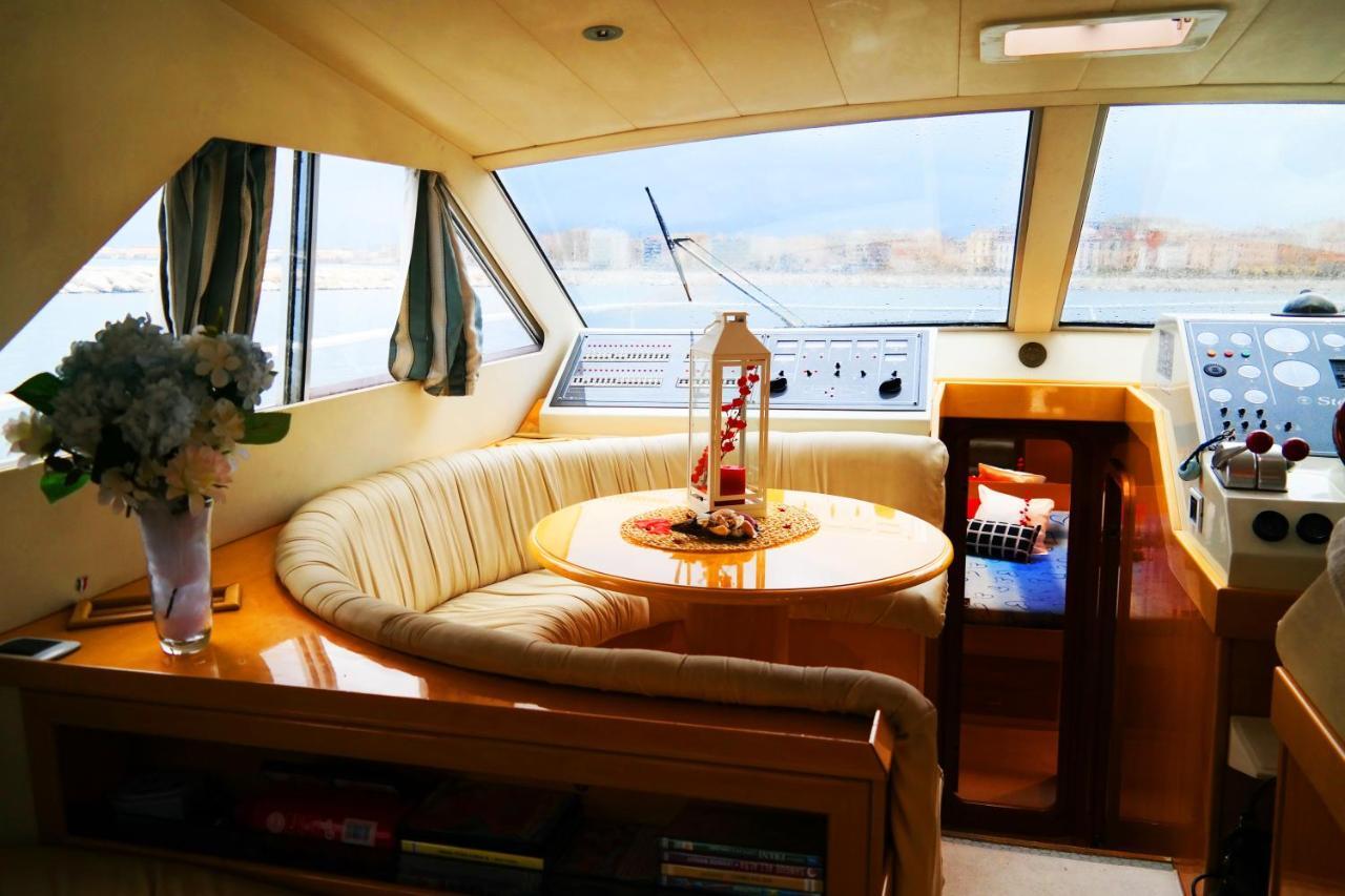 Botel Yacht Capri