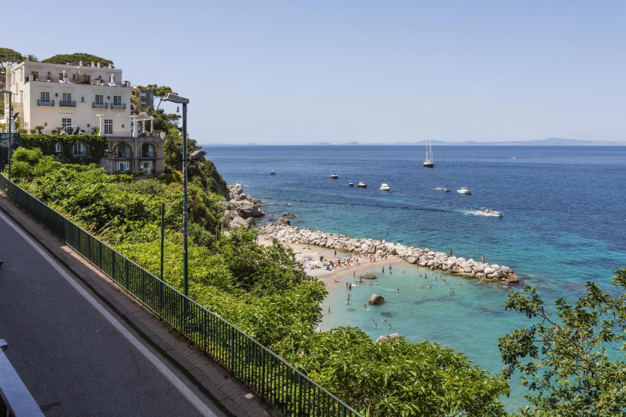 Blue View Daire Capri