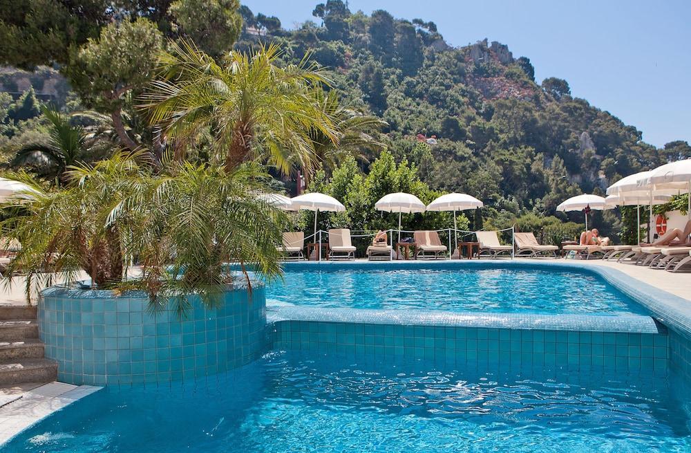 Della Piccola Marina Hotel 4*