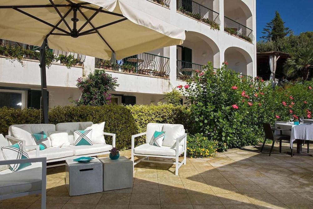 Della Piccola Marina Hotel 4*