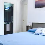 Ai Due Leoni
