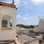 Caprigetaway - La Rosa Bianca