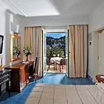 Hotel Luna