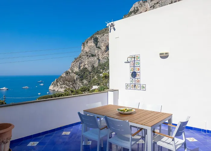 Lilium Luxury Home Capri