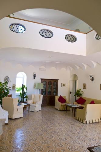Sarah Otel 4*