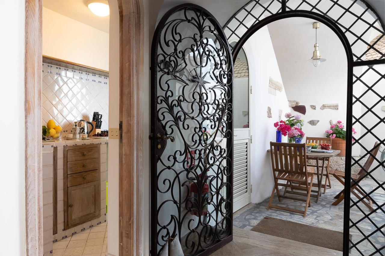 Castello Apartment