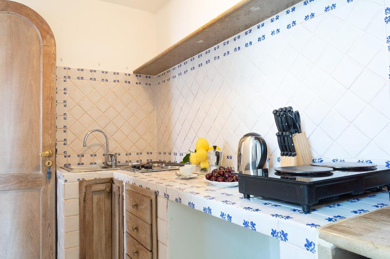 Castello Apartment *