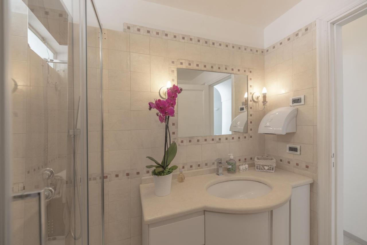 Apartment Center Holidays Capri
