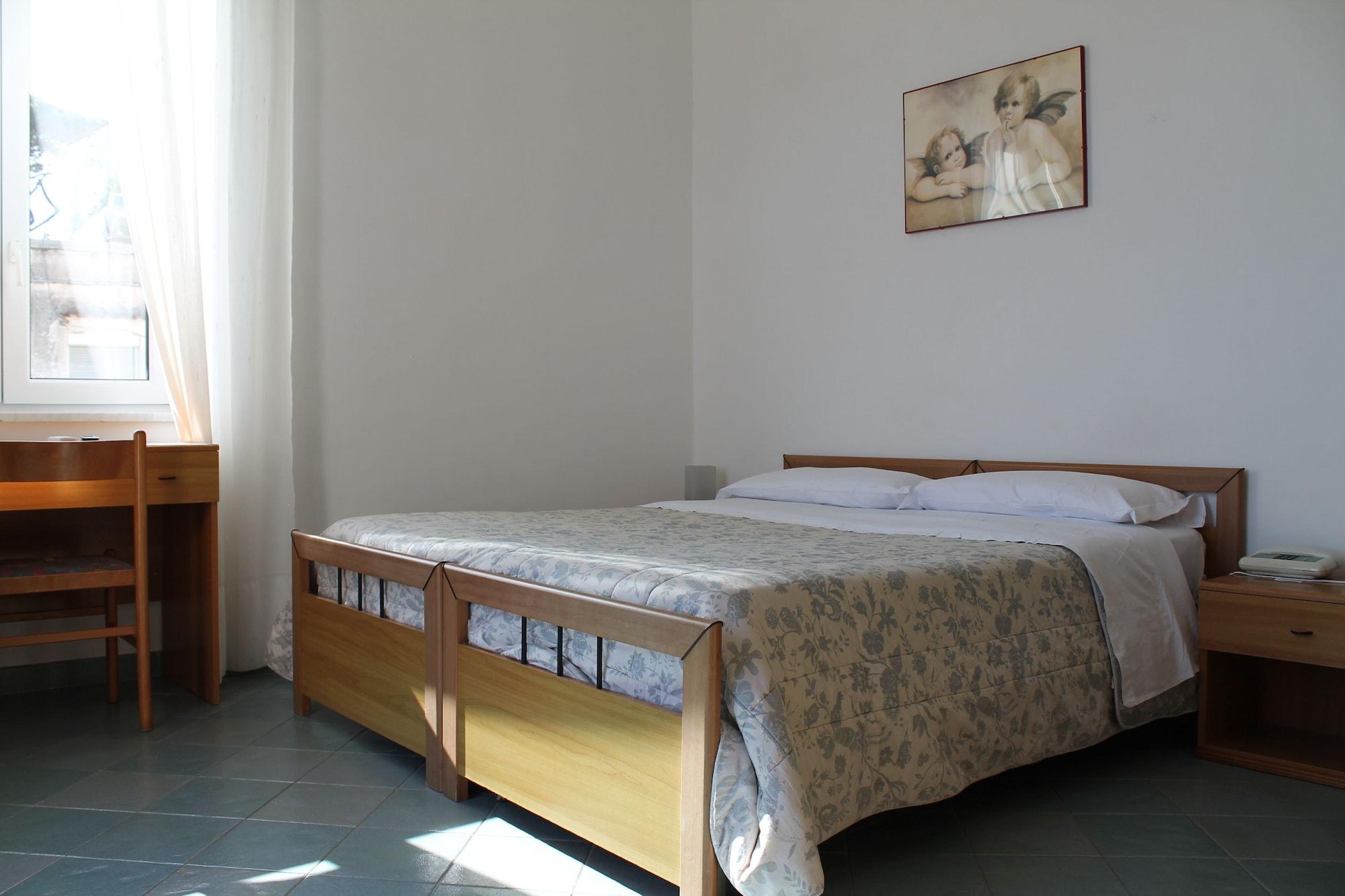 Hotel Esperia 3*