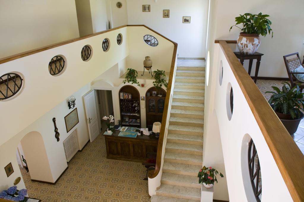 Otel Sarah