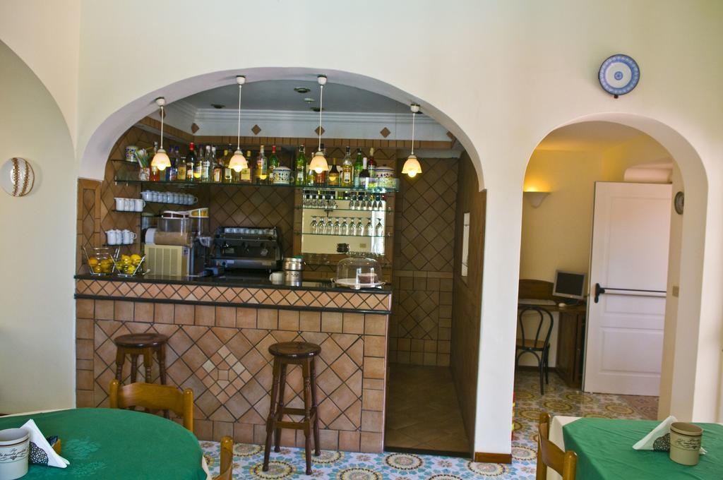 Otel Sarah Capri