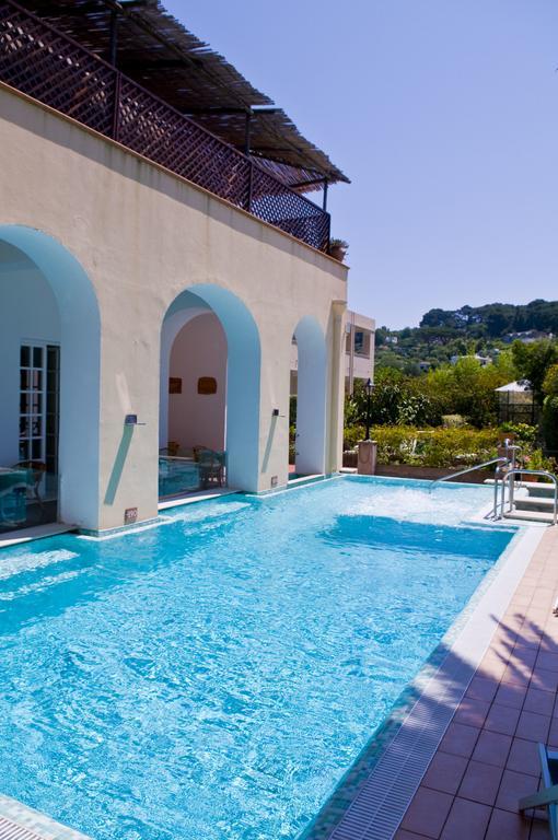 Otel Sarah Capri